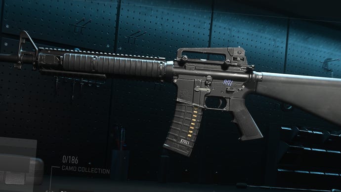 A close-up of the M16 Assault Rifle in the Modern Warfare 2 Gunsmith screen.